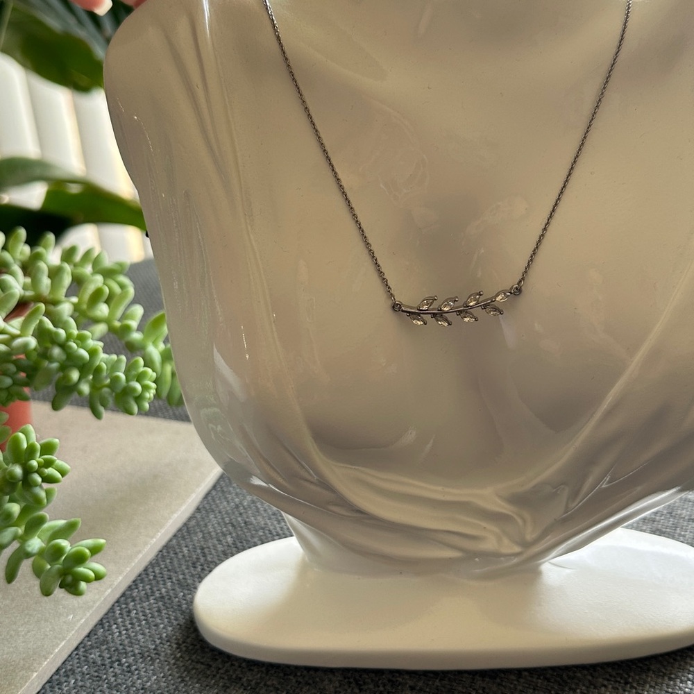 NWT Banana Republic Silver Branch Necklace